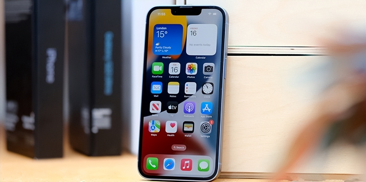 iPhone SE4 Concept Image
