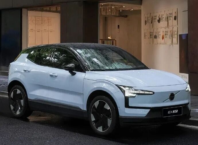 Volvo EX30 Sales